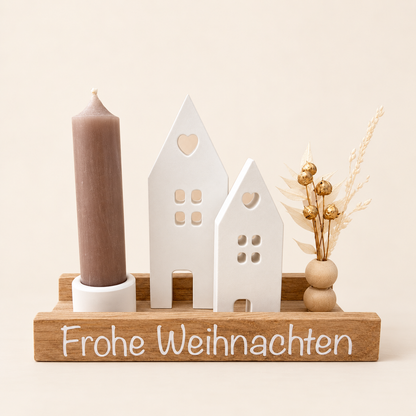 Minimalistische Weihnachtsdeko mit Häusern, Kerze & Trockenblumen