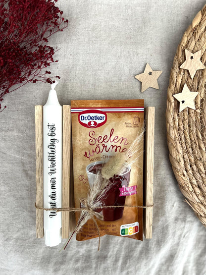 Wichtelgeschenk mit Spruchkerze und Dr. Oetker Seelenwärmer Tassen-Creme
