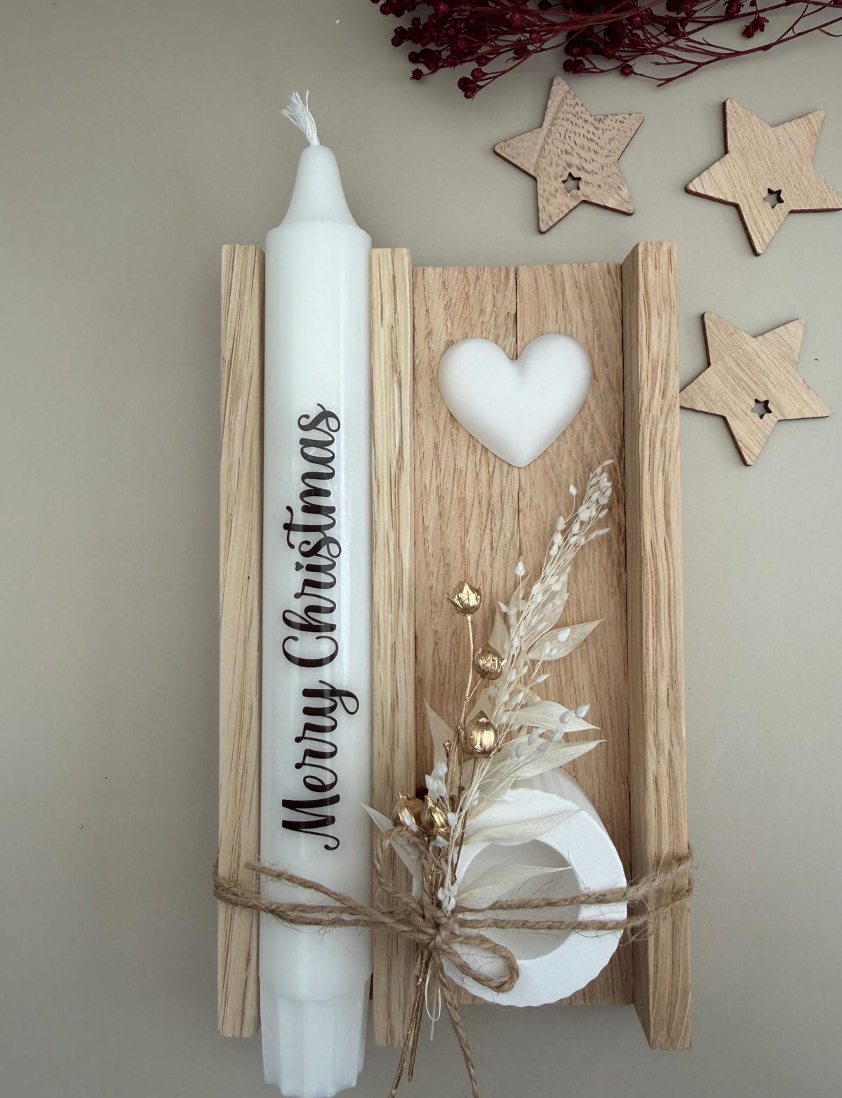 Weihnachtsgeschenk mit Kerze Merry Christmas und Herz