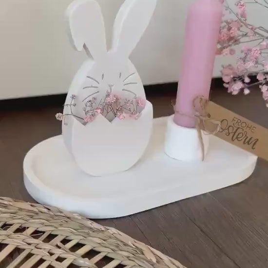 Frühlingszauber: Handgegossener Osterhase auf Tablett mit Trockenblumen & Stabkerze